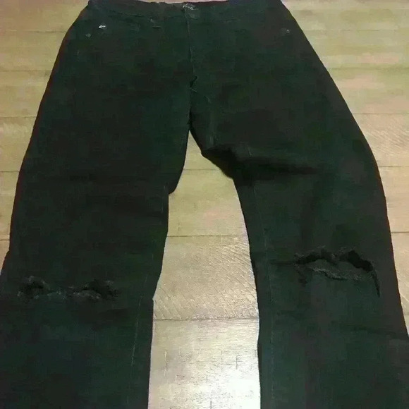 Kancan Estilo KC5003BK distressed pants Sz 5/26 - Picture 2 of 8